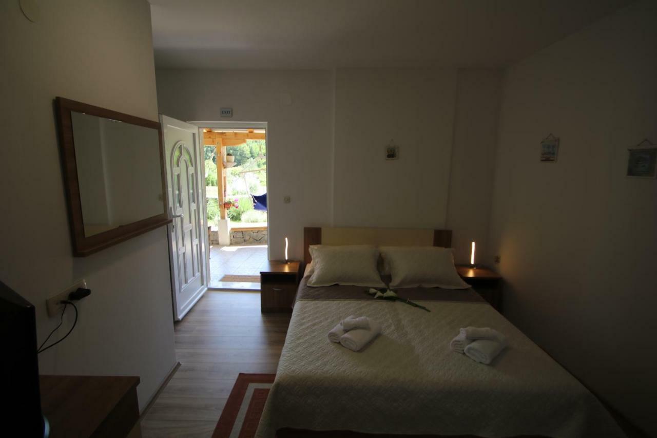 Oak House Villa Zadvarje Dış mekan fotoğraf