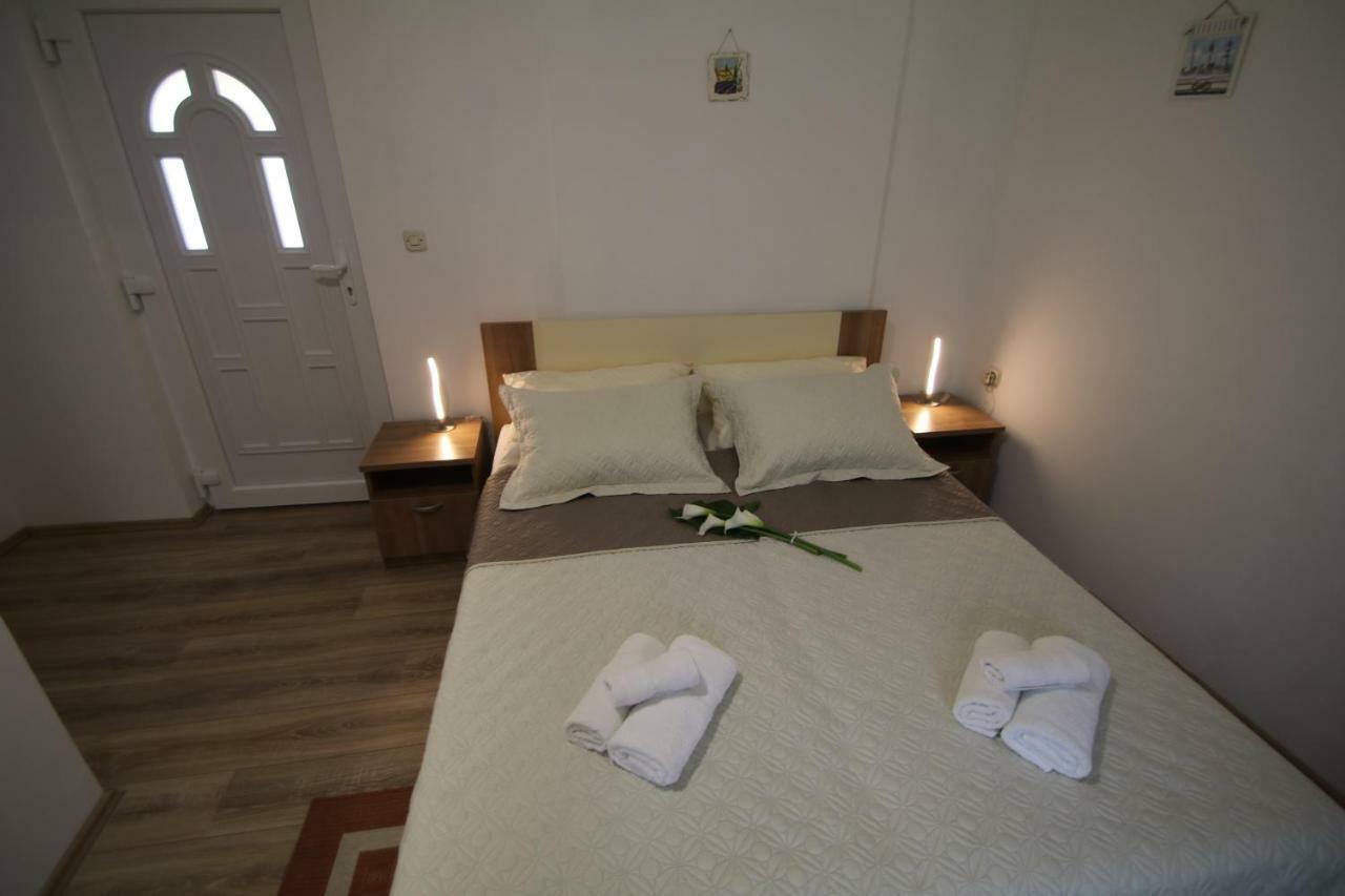 Oak House Villa Zadvarje Dış mekan fotoğraf