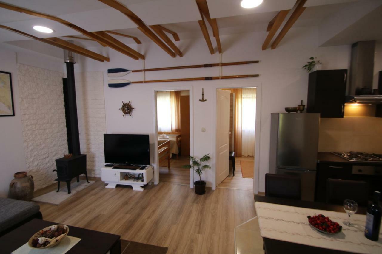 Oak House Villa Zadvarje Dış mekan fotoğraf